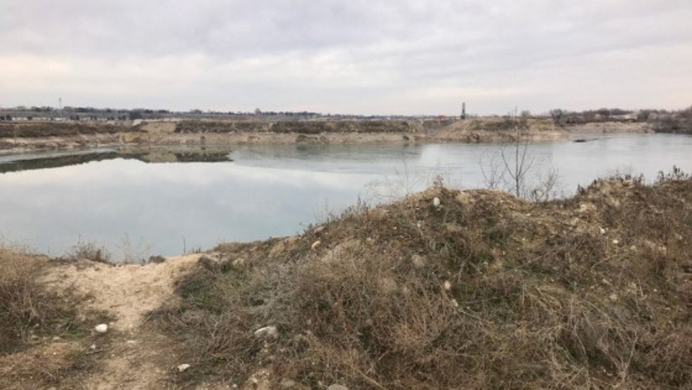 Man found dead on the banks of pond near Boise River    