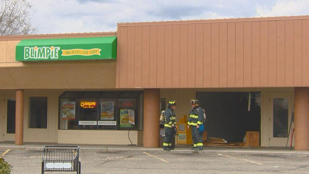 Boise strip mall evacuated after car crashes into building    
