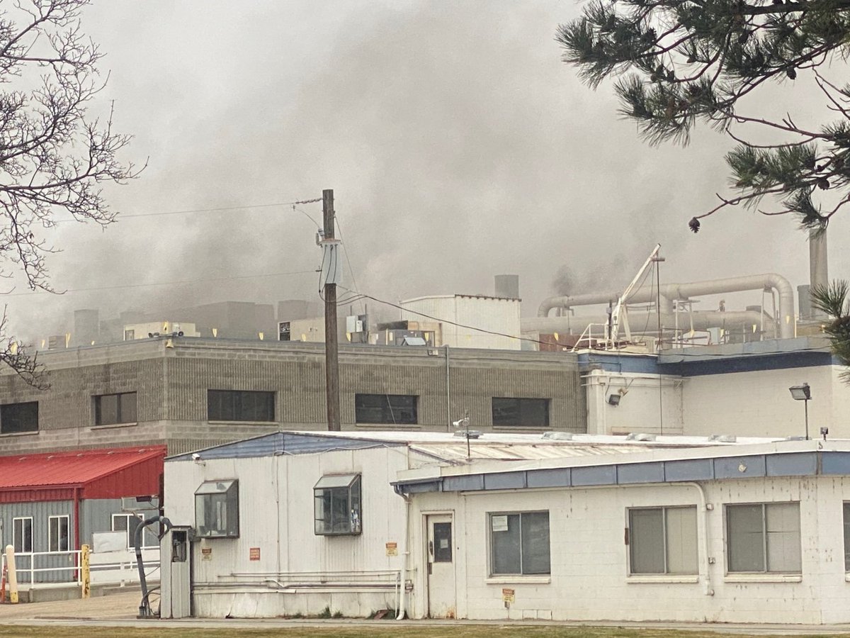 30 firefighters respond to Nampa fire at Simplot building